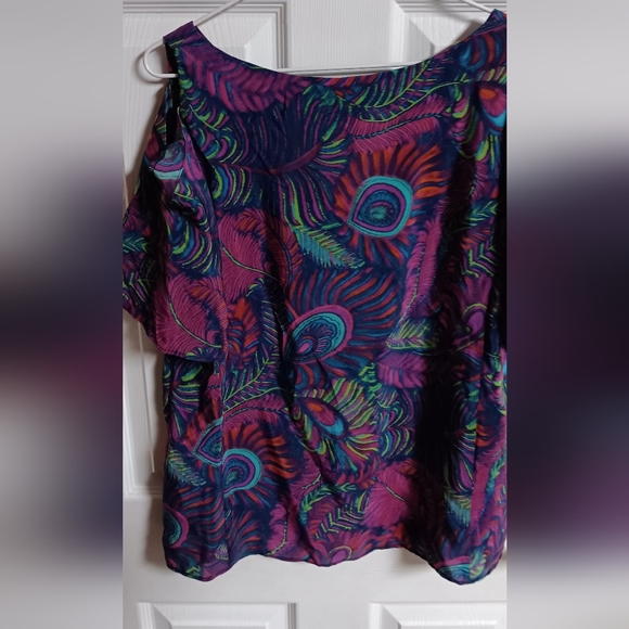 Blouse - Picture 2 of 4